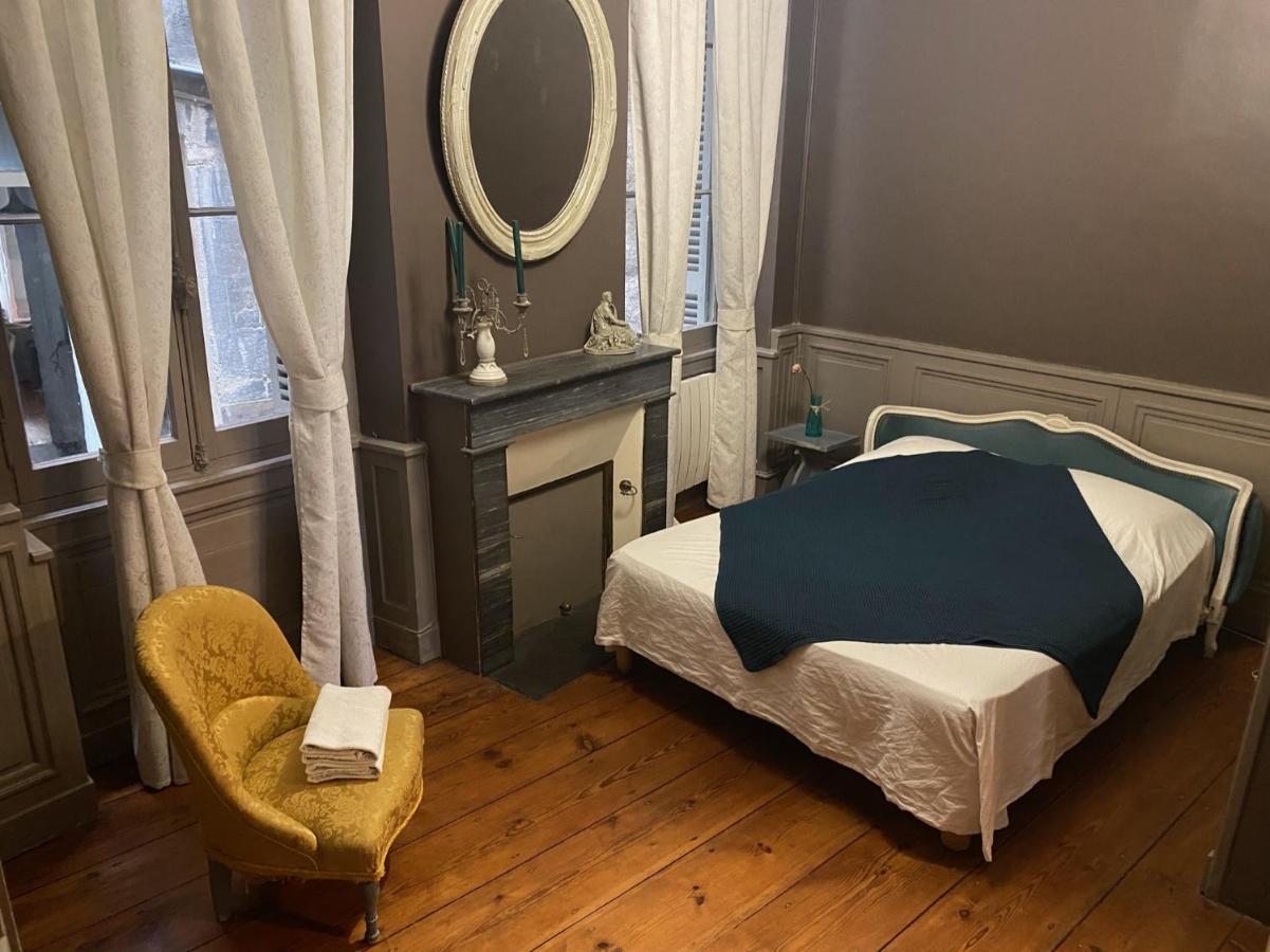 Au Coeur Du Quartier Historique Apartment Bordeaux Ngoại thất bức ảnh
